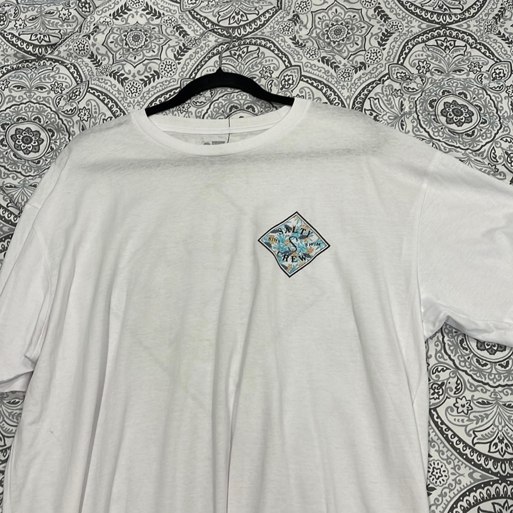Salty Crew t shirt